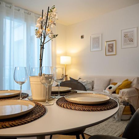 Maison Blanche: Appartamento Elegante Con Parcheggio Privato Мантуя Екстер'єр фото